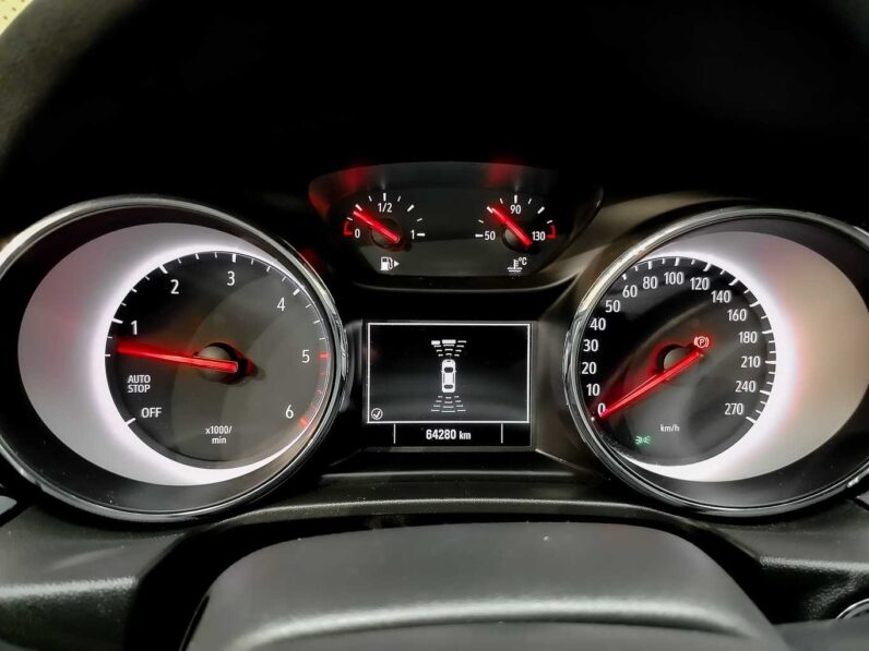 								Opel Insignia full									