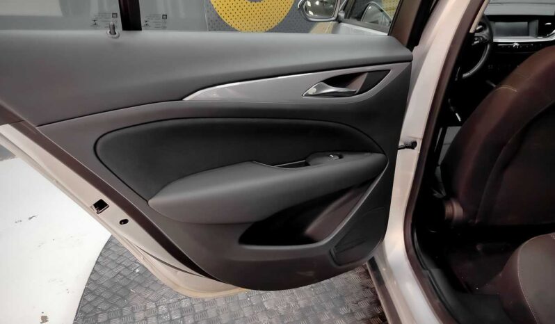 								Opel Insignia full									
