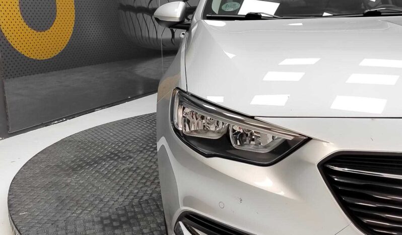								Opel Insignia full									