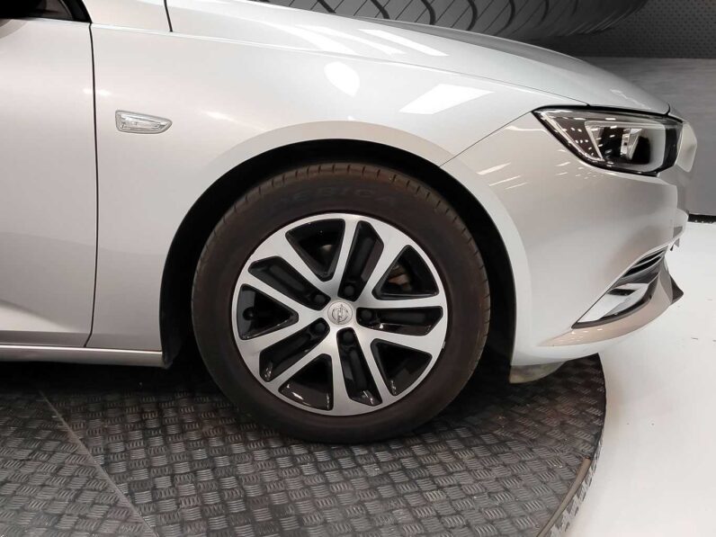 								Opel Insignia full									