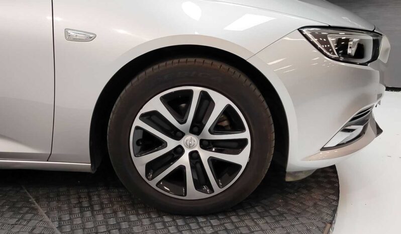 								Opel Insignia full									