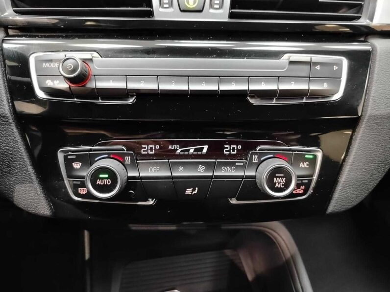 								BMW X1 full									
