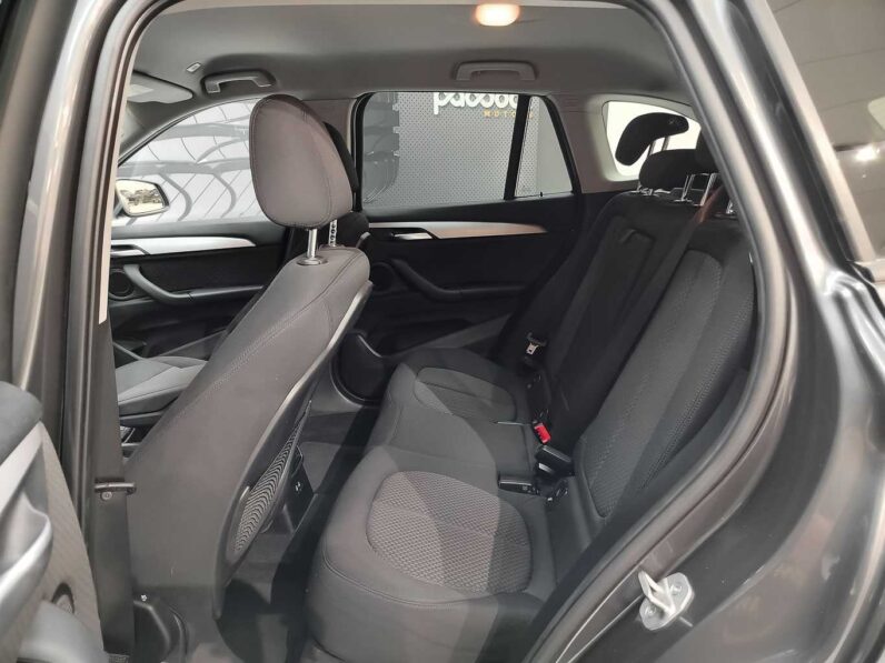 								BMW X1 full									