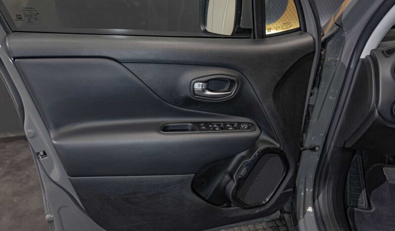 								Jeep Renegade full									