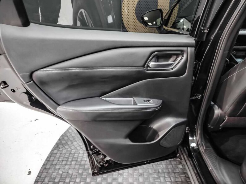 								Nissan Qashqai full									