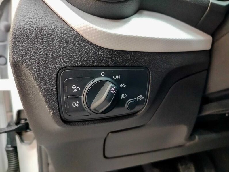 								Audi Q2 full									
