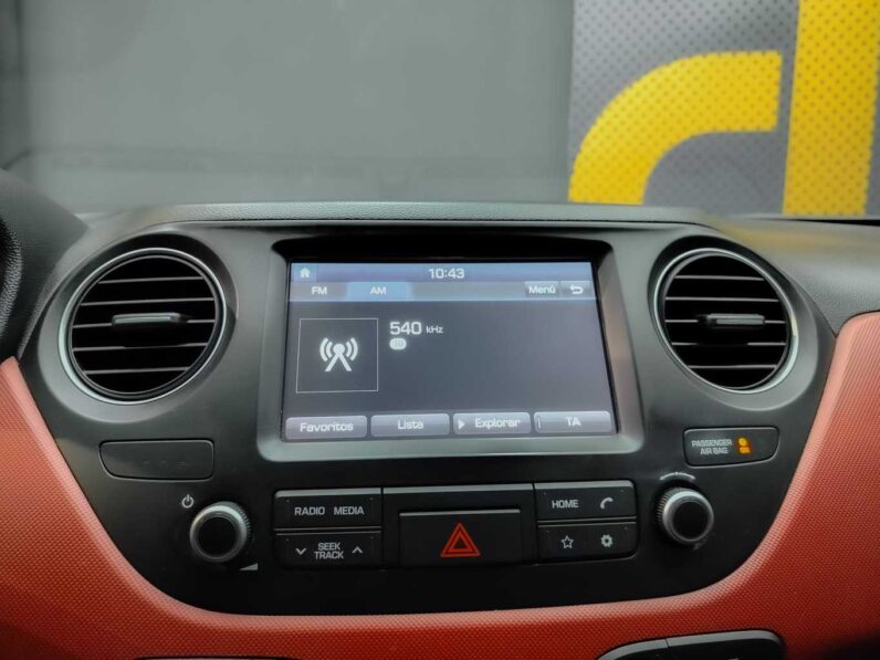 								Hyundai i10 full									