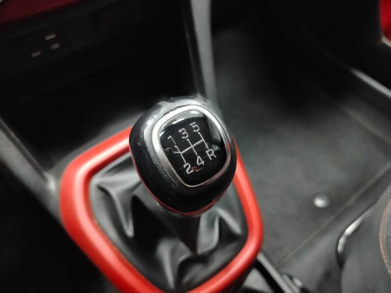 								Hyundai i10 full									