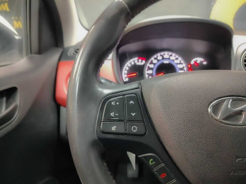 								Hyundai i10 full									