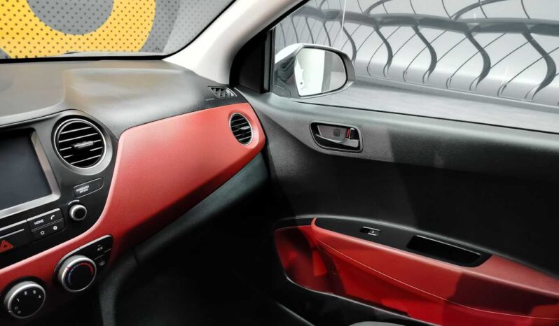 								Hyundai i10 full									