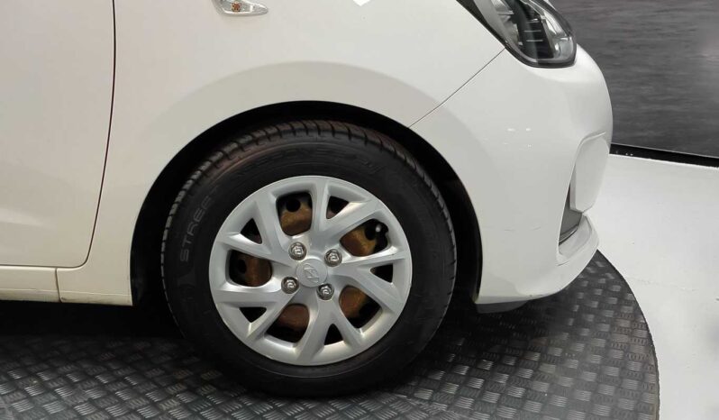 								Hyundai i10 full									