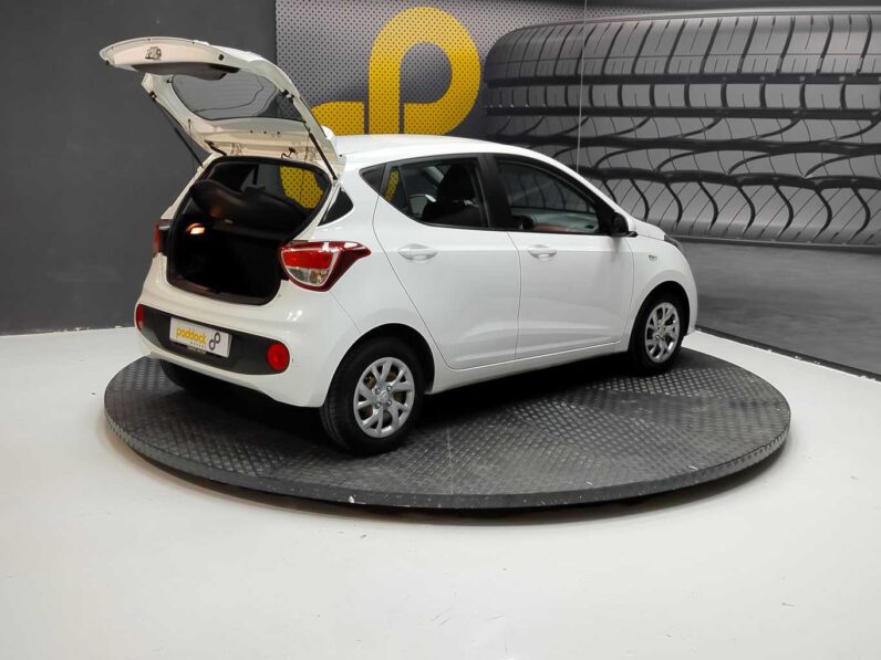 								Hyundai i10 full									