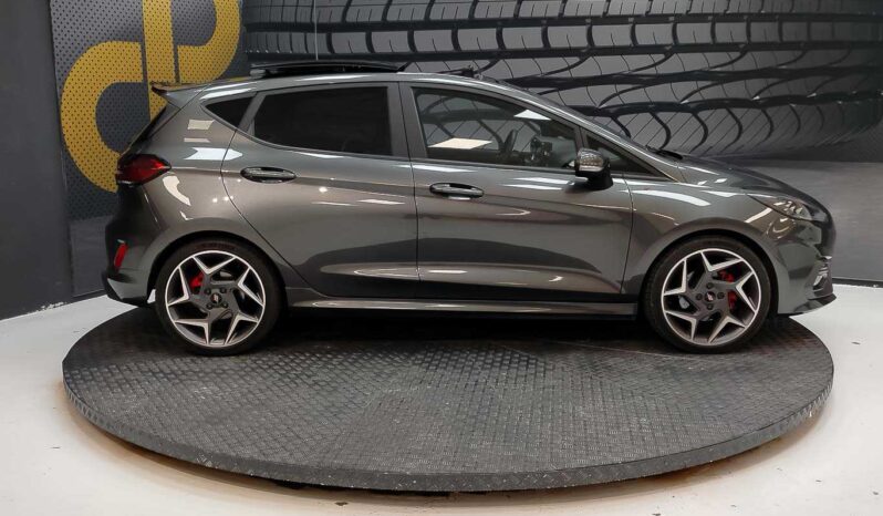 								Ford Fiesta full									