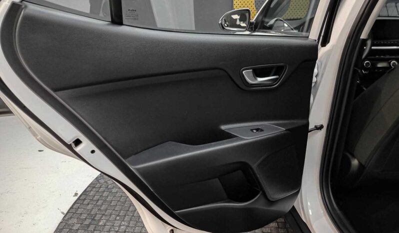 								Kia Stonic full									