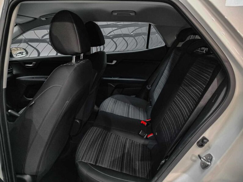 								Kia Stonic full									