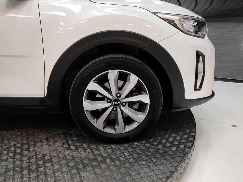 								Kia Stonic full									