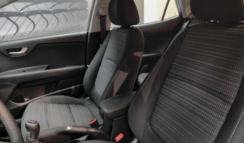 								Kia Stonic full									