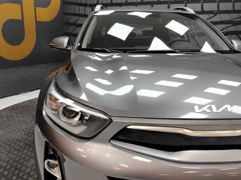 								Kia Stonic full									