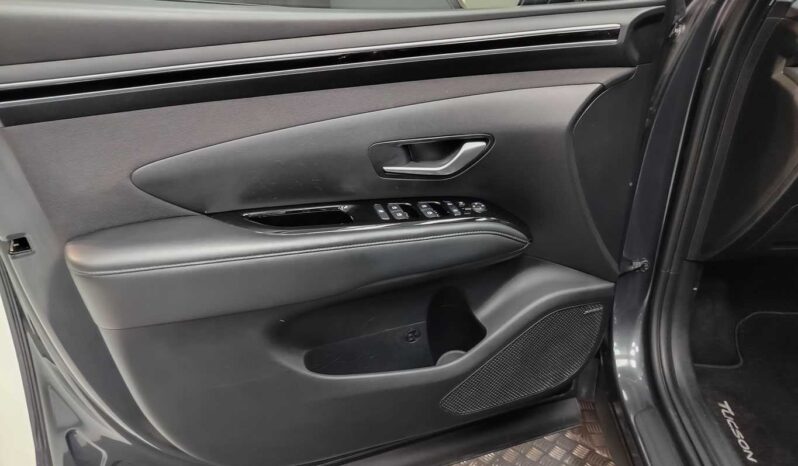 								Hyundai Tucson full									