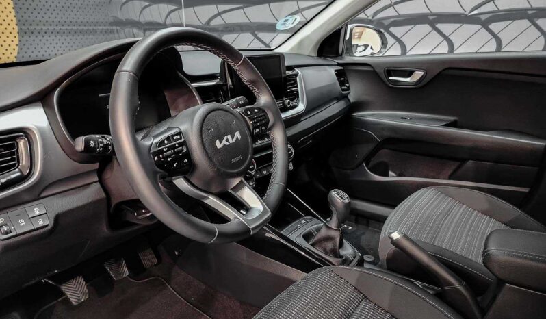 								Kia Stonic full									