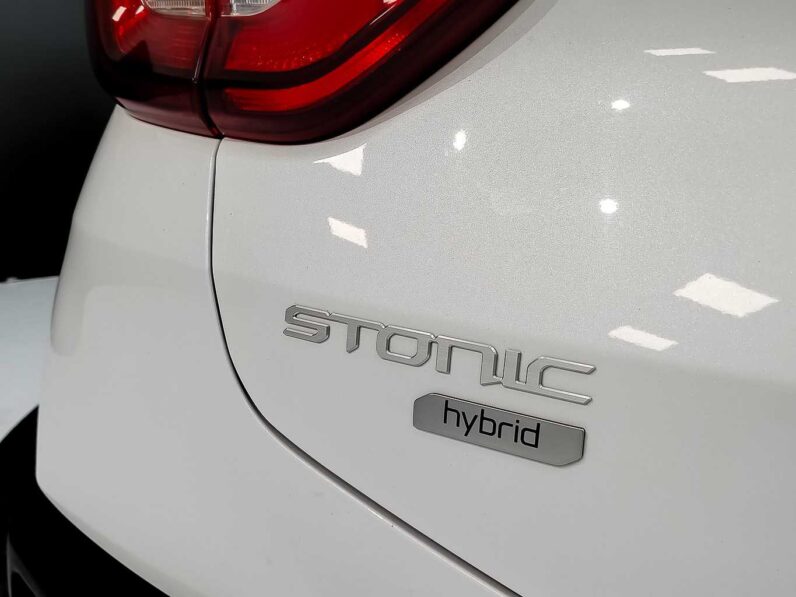 								Kia Stonic full									