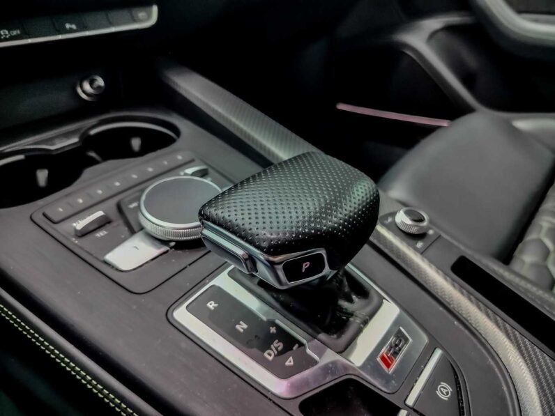 								Audi RS5 full									