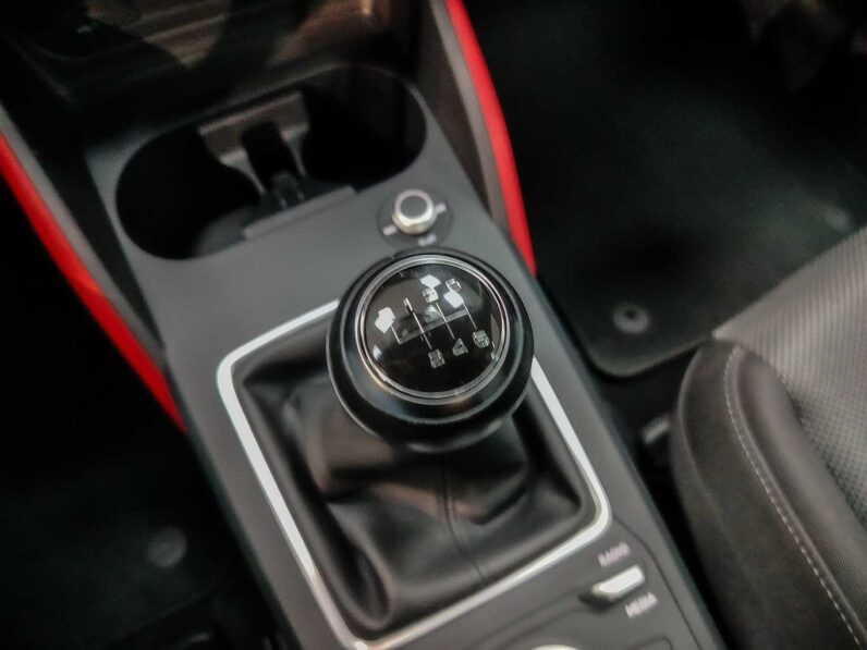 								Audi Q2 full									