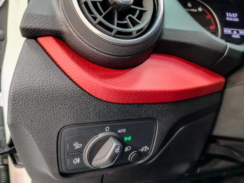 								Audi Q2 full									