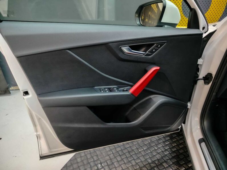 								Audi Q2 full									