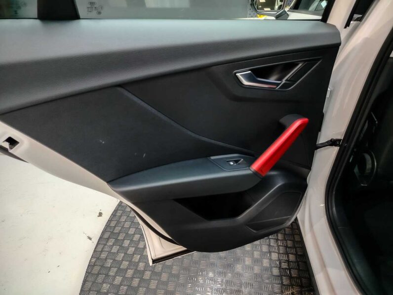 								Audi Q2 full									