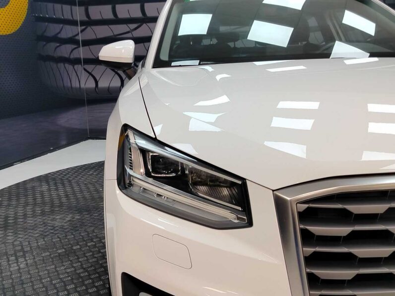 								Audi Q2 full									