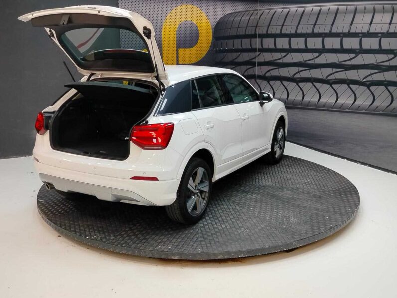 								Audi Q2 full									