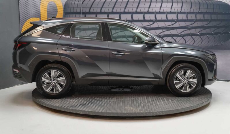 								Hyundai Tucson full									