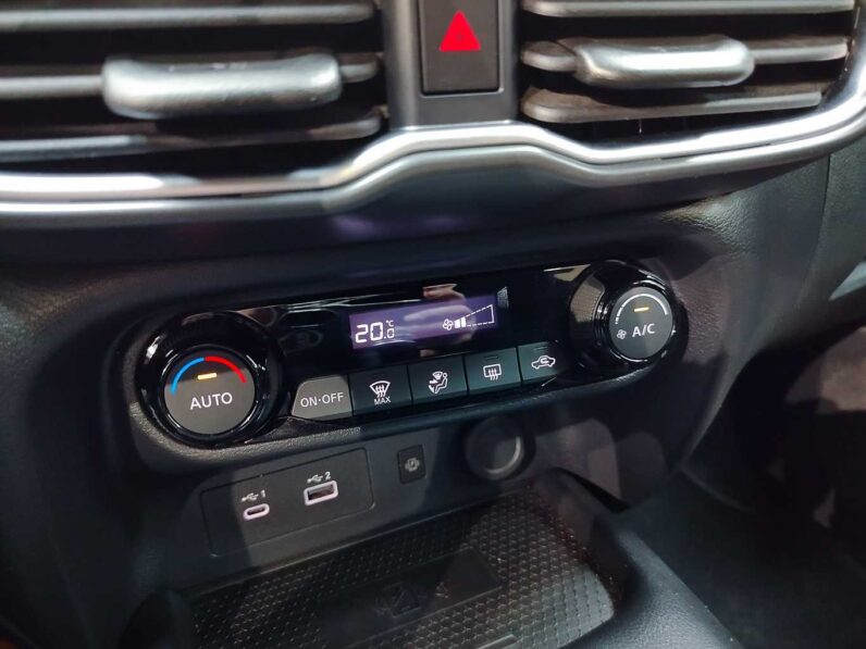 								Nissan Juke full									