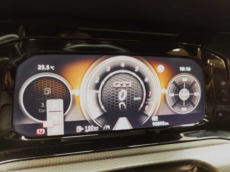 								Volkswagen Golf full									