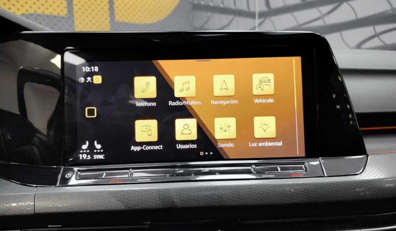 								Volkswagen Golf full									