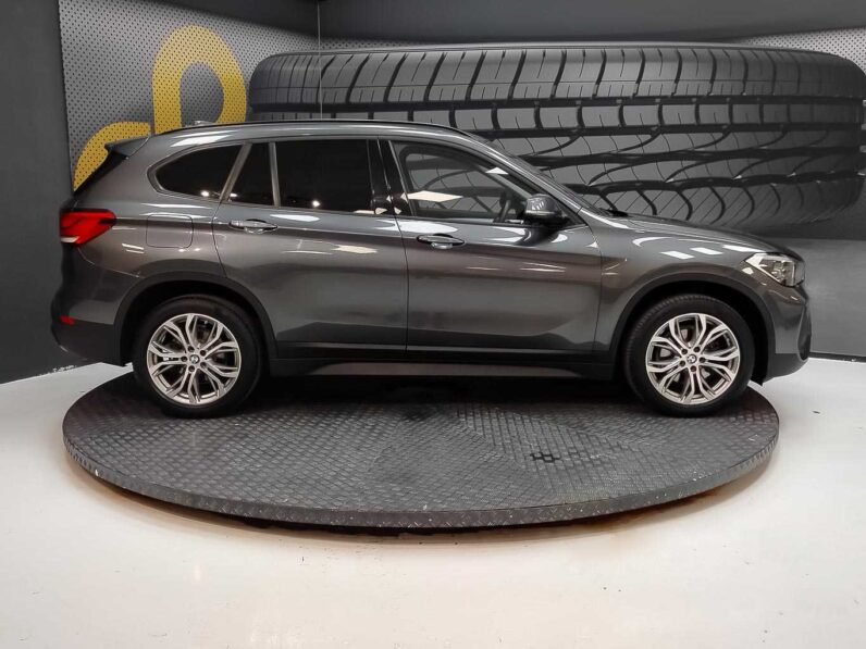 								BMW X1 full									