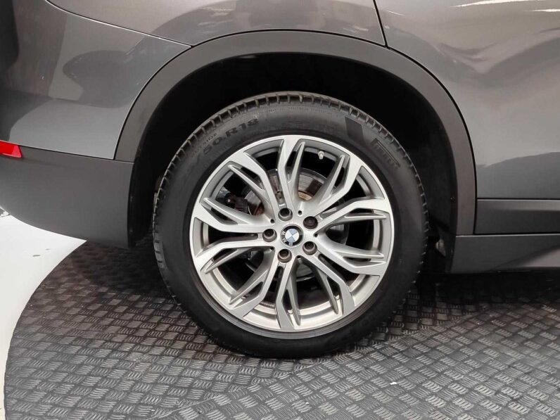 								BMW X1 full									