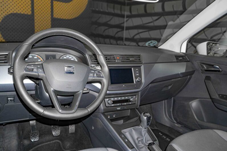 								SEAT Arona full									
