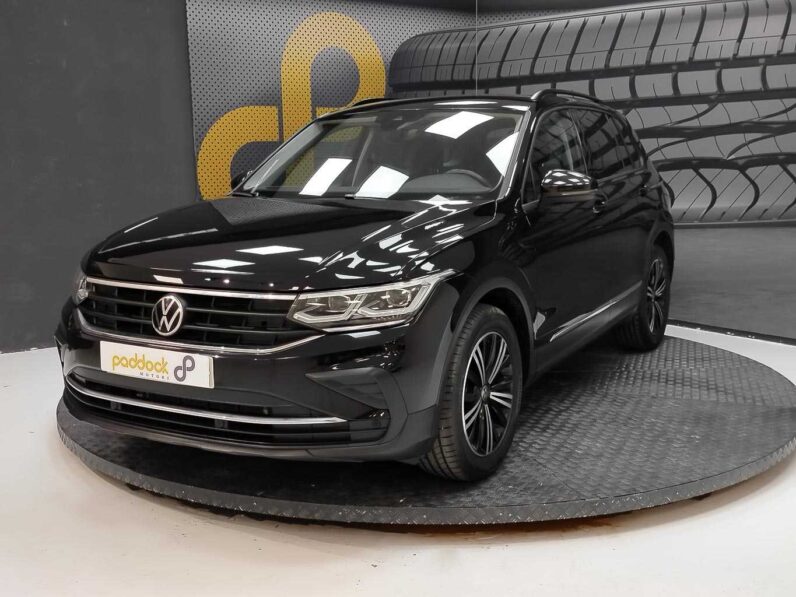 								Volkswagen Tiguan full									