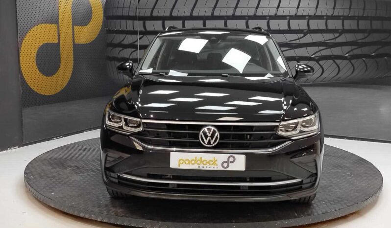 								Volkswagen Tiguan full									