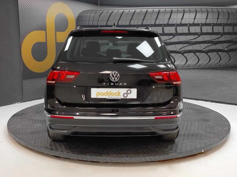 								Volkswagen Tiguan full									
