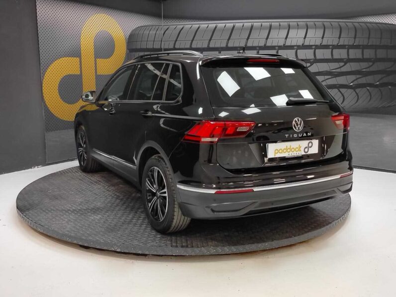 								Volkswagen Tiguan full									