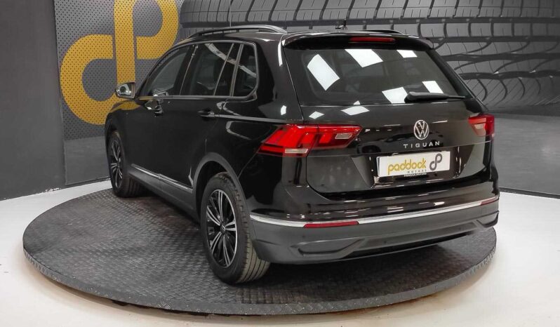 								Volkswagen Tiguan full									
