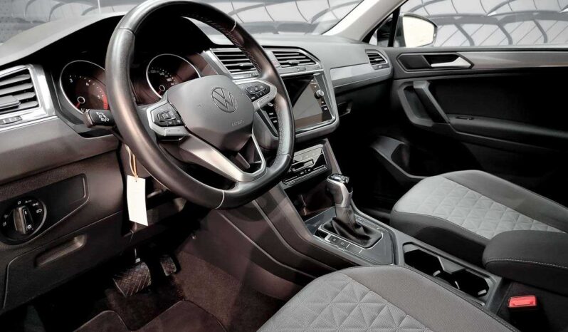								Volkswagen Tiguan full									