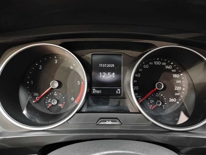 								Volkswagen Tiguan full									