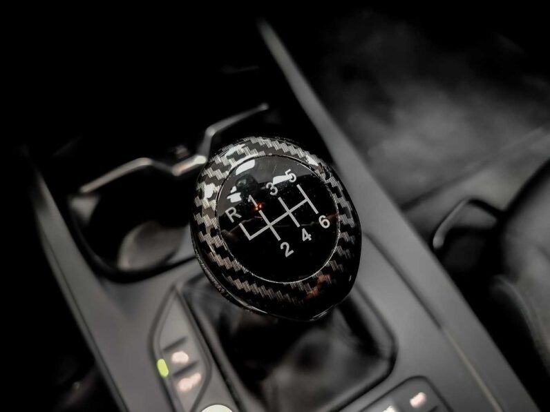 								BMW Serie 1 full									