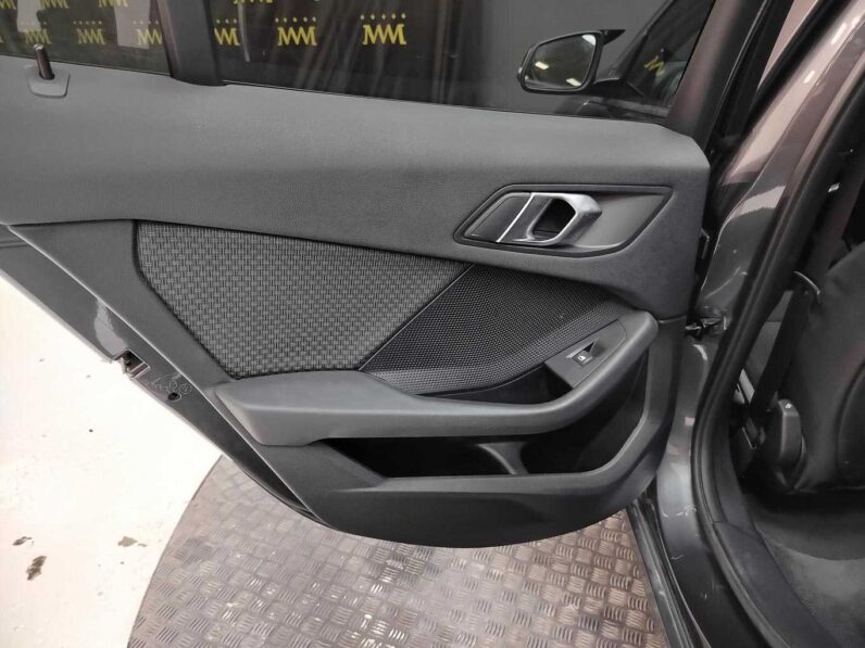 								BMW Serie 1 full									