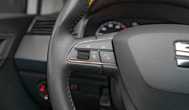 								SEAT Arona full									