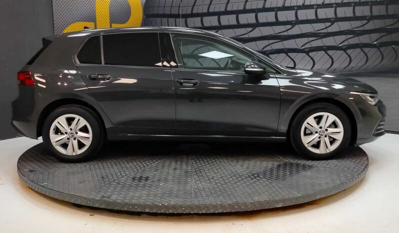 								Volkswagen Golf full									